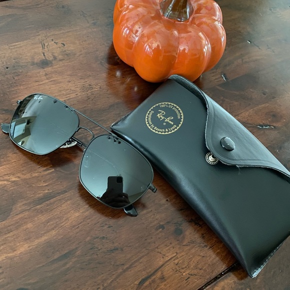 Ray-Ban unisex sunglasses